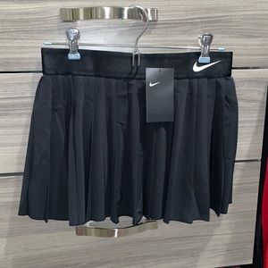 Nike Victory Skirt in Black